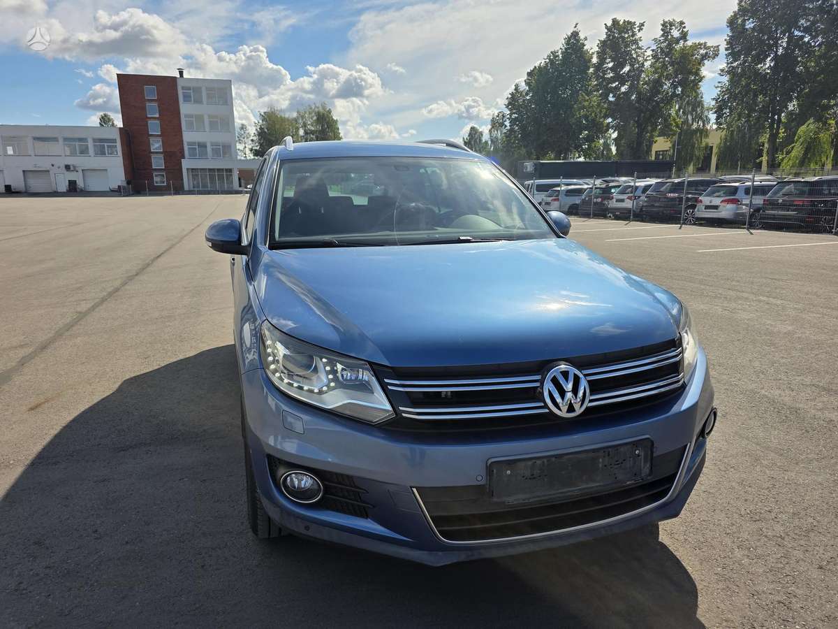 Volkswagen Tiguan 2011 — photo 20