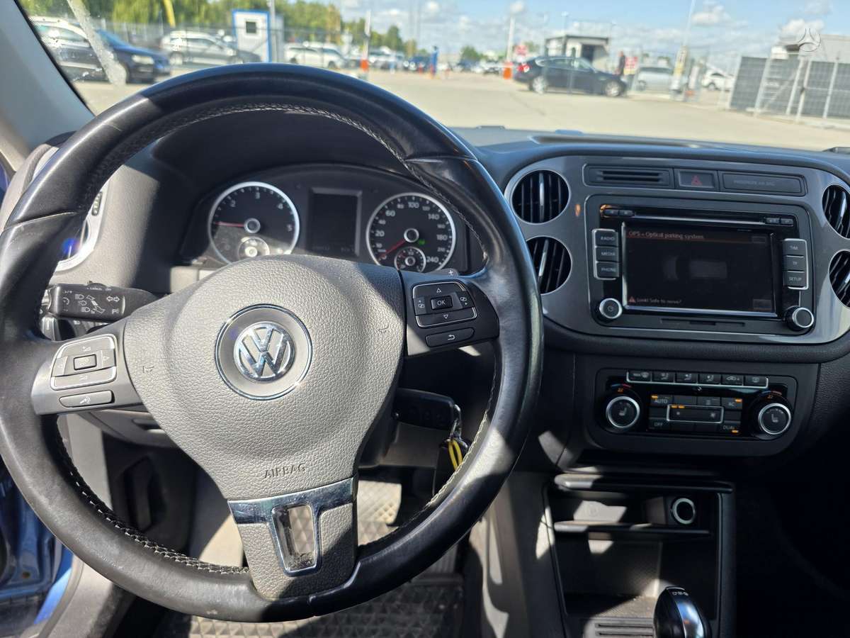 Volkswagen Tiguan 2011 — photo 28