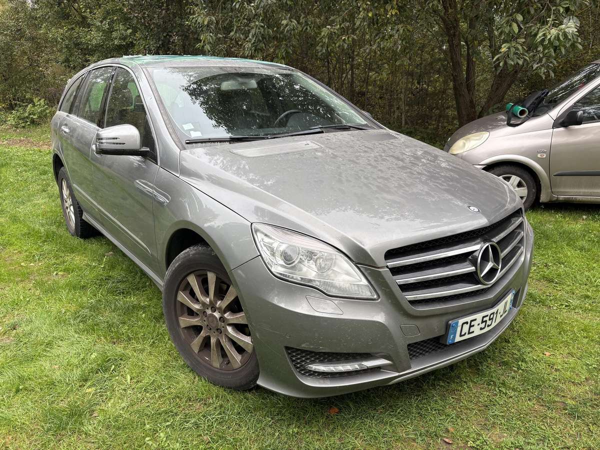 Mercedes-Benz R300 2012 — вигляд ззаду