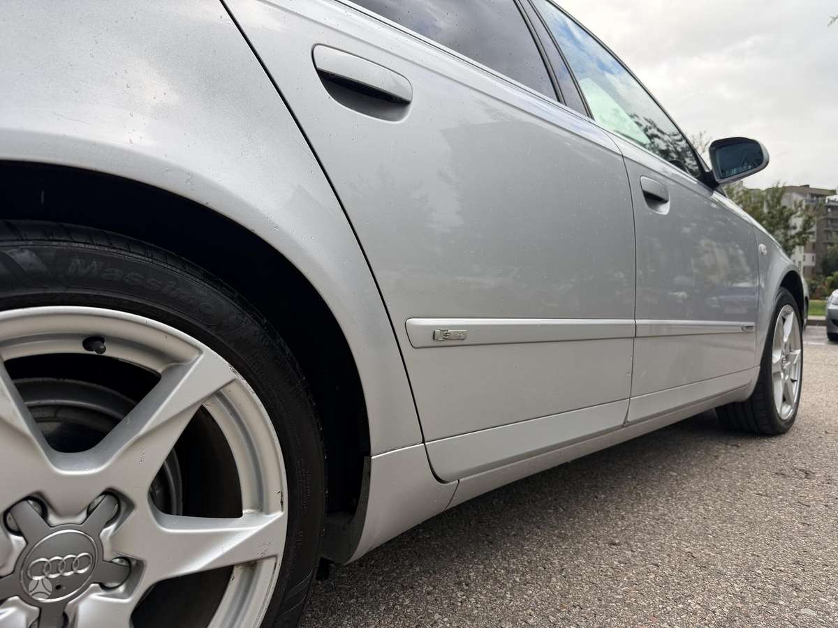 Audi A4 2007 — photo 11