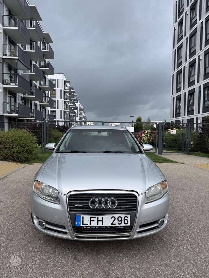 Audi A4 2007 — rear view