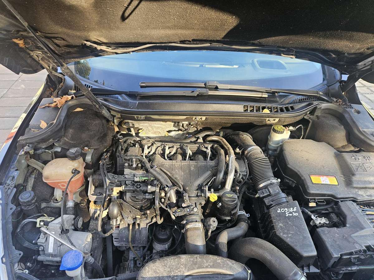 Peugeot 508 2011 — photo 10