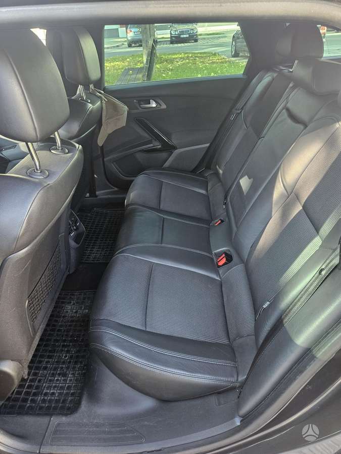 Peugeot 508 2011 — photo 7