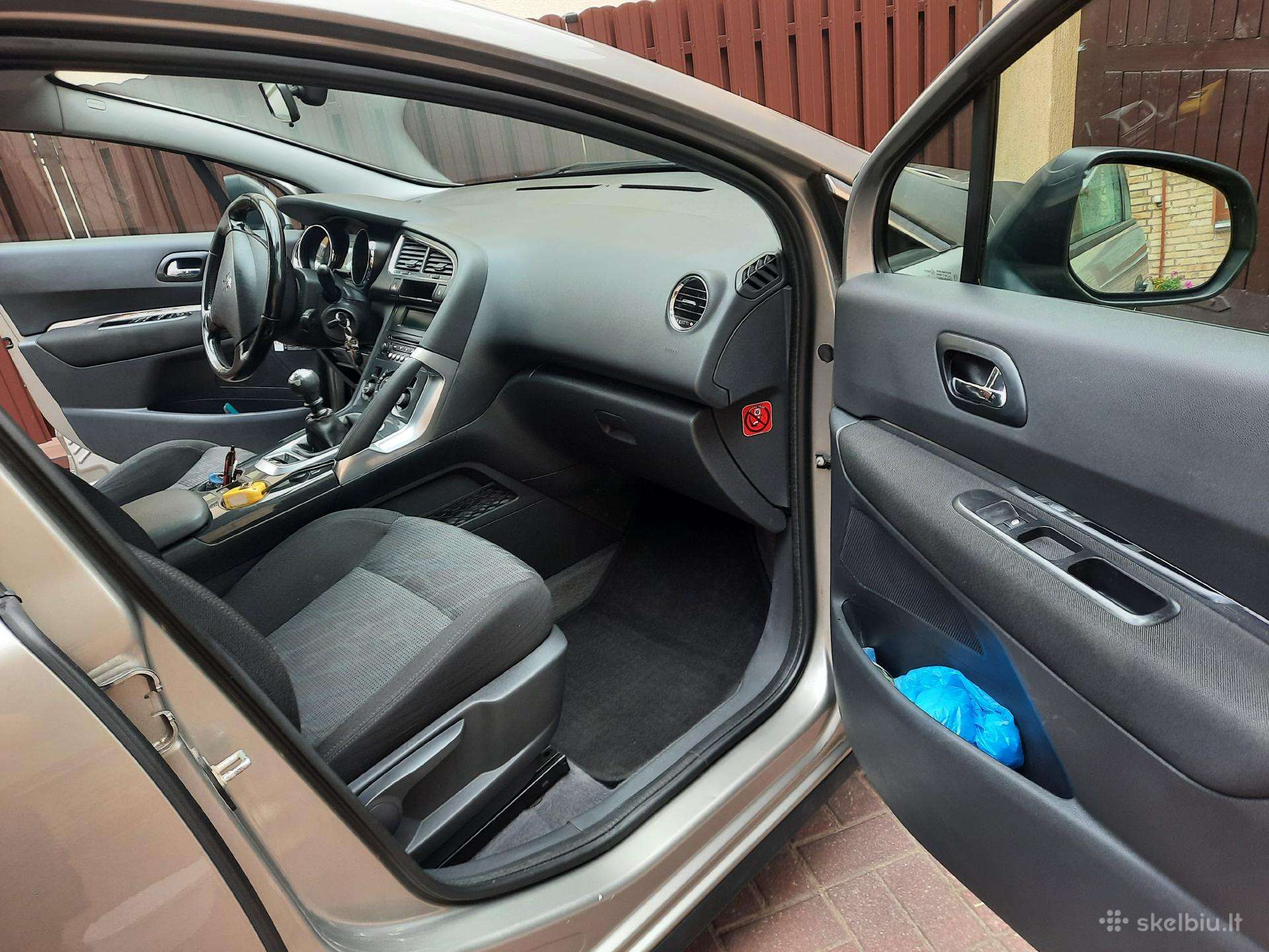 Peugeot 3008 2010 — photo 9
