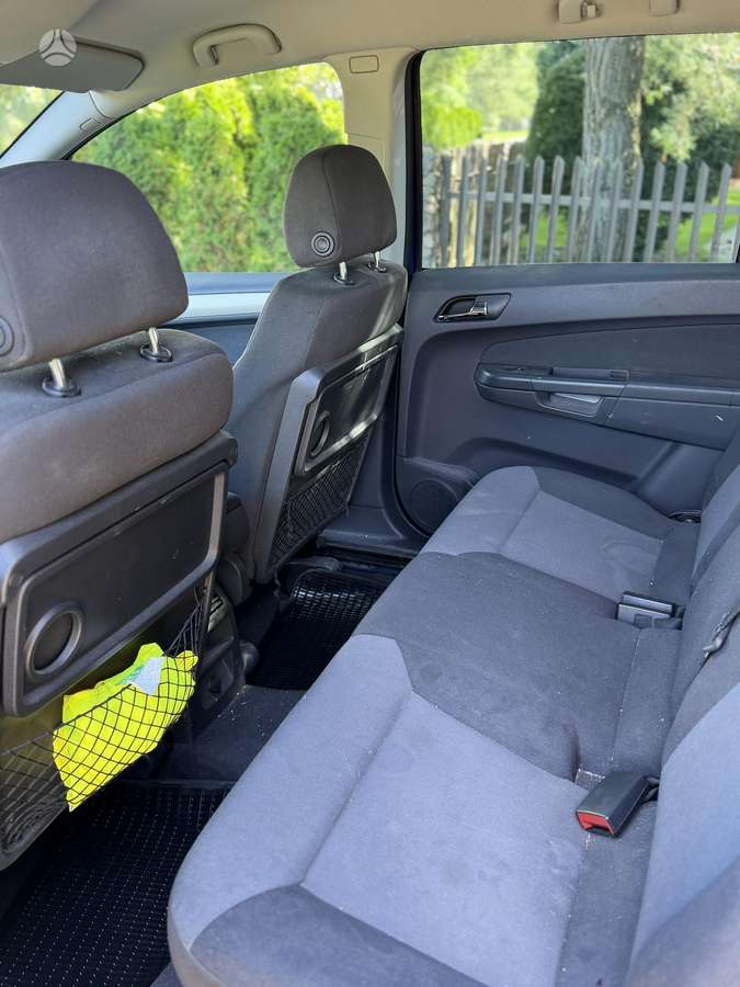Opel Zafira 2008 — photo 13