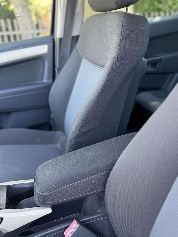 Opel Zafira 2008 — photo 17