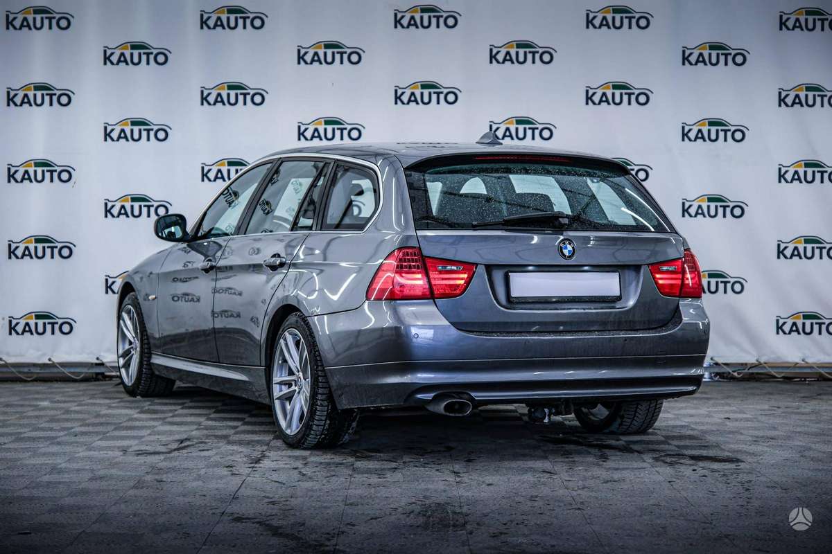 BMW 318 2012 — engine 2000 cm³, 143 HP (105kW)