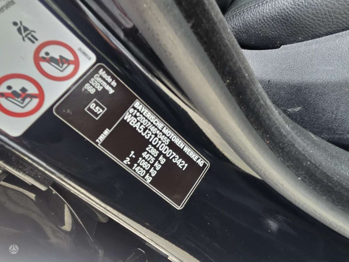 BMW 520 2014 — photo 15