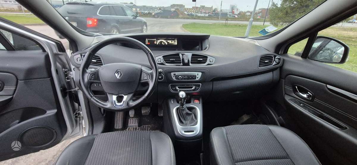 Renault Grand 2014 — photo 13