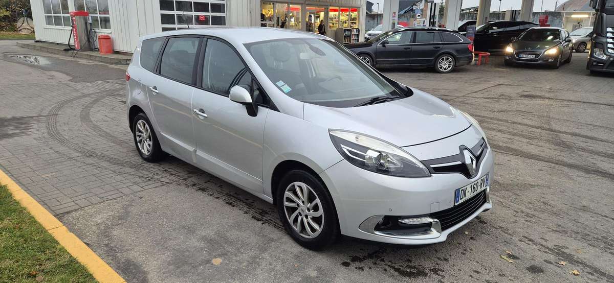Renault Grand 2014 — photo 8