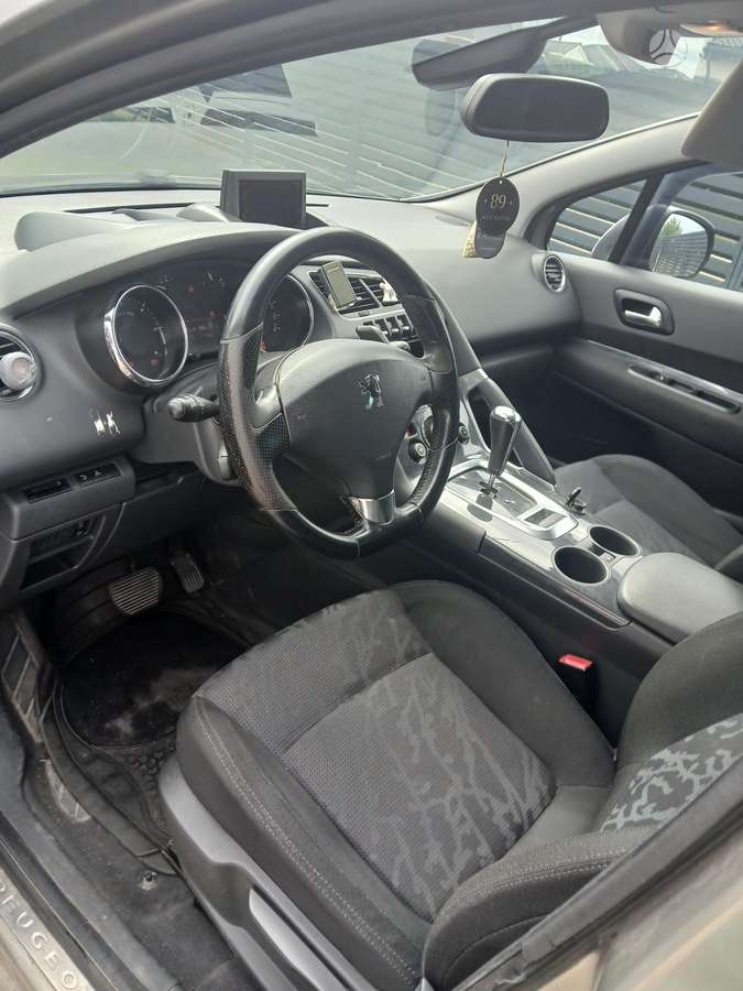 Peugeot 3008 2010 — photo 5