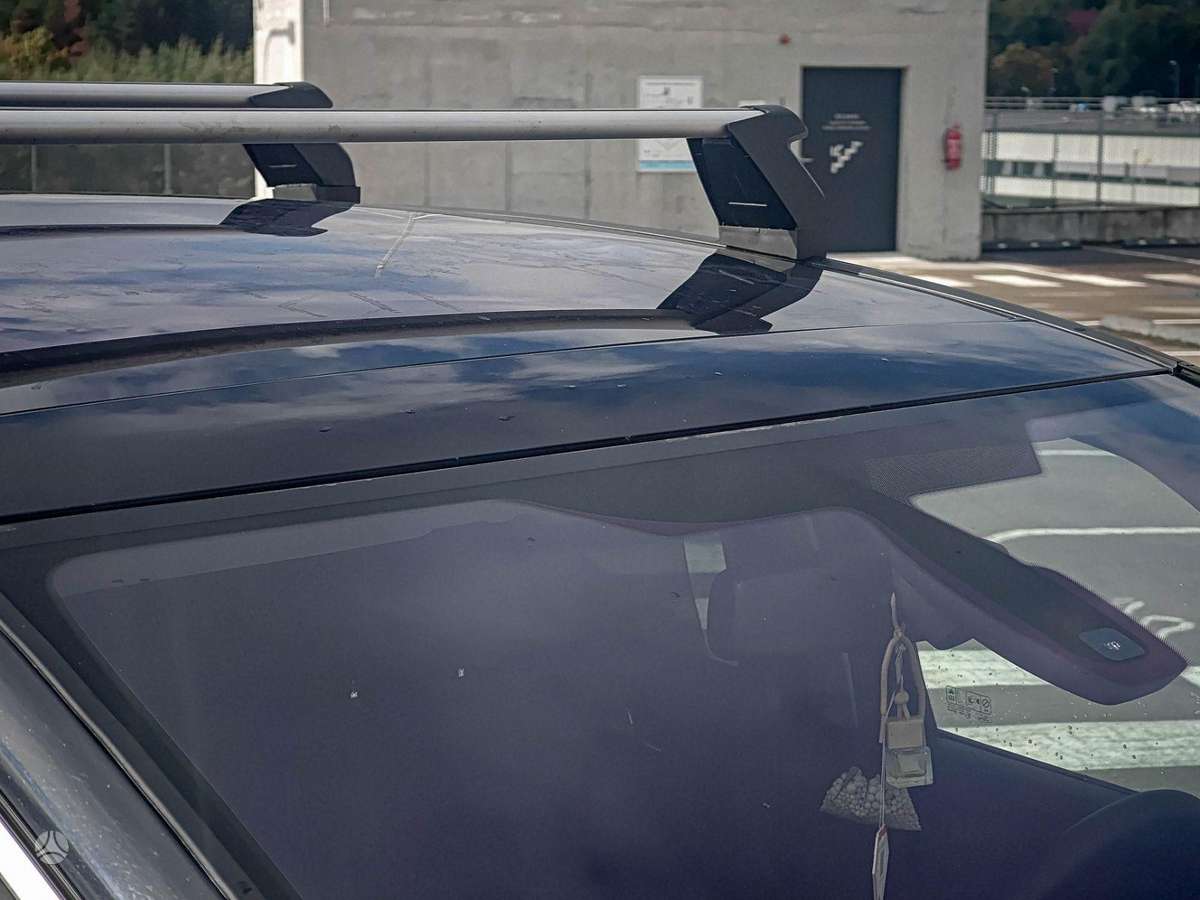 Ford S-MAX 2011 — photo 15