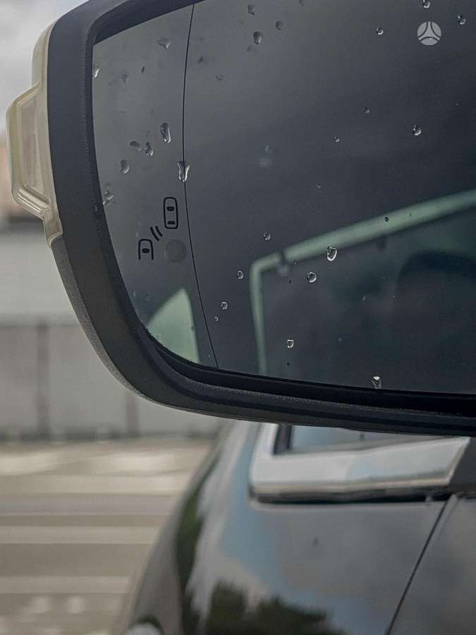 Ford S-MAX 2011 — photo 18