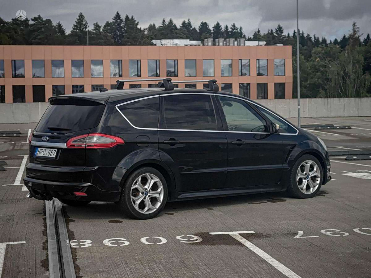 Ford S-MAX 2011 — photo 8