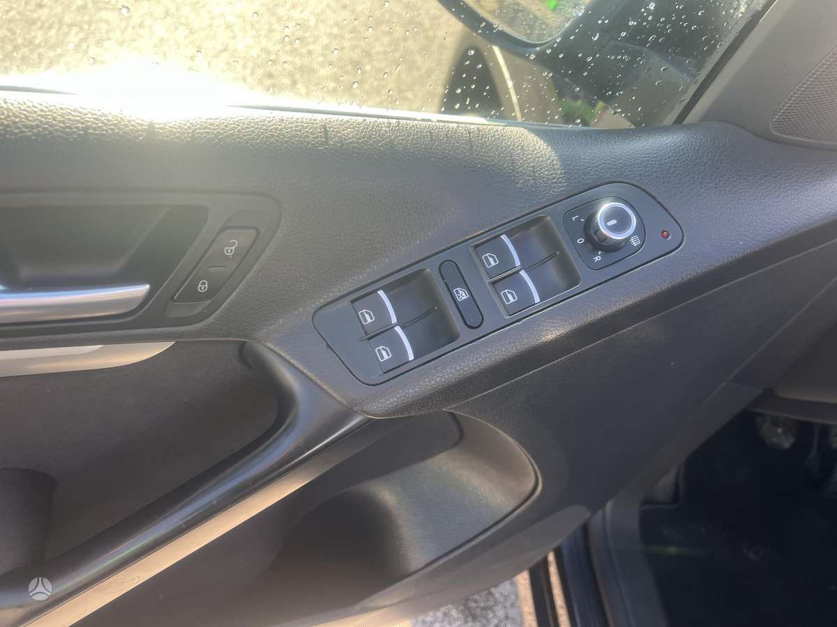 Volkswagen Tiguan 2012 — photo 10