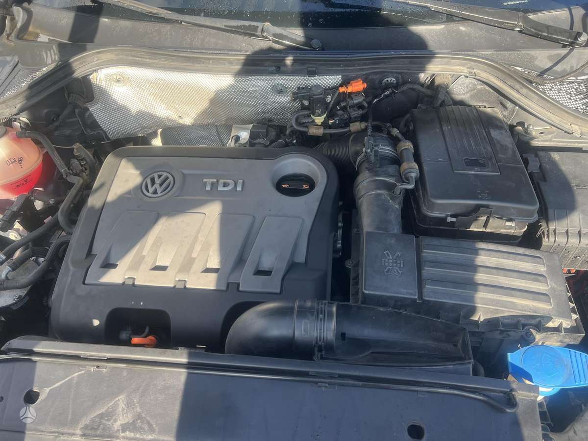 Volkswagen Tiguan 2012 — photo 12