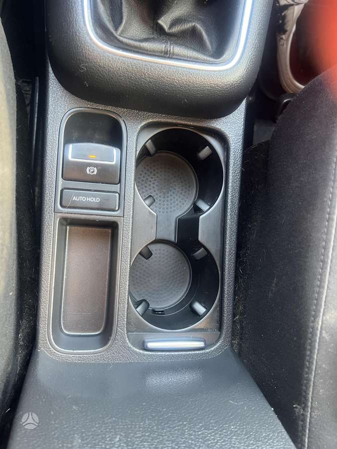Volkswagen Tiguan 2012 — photo 14
