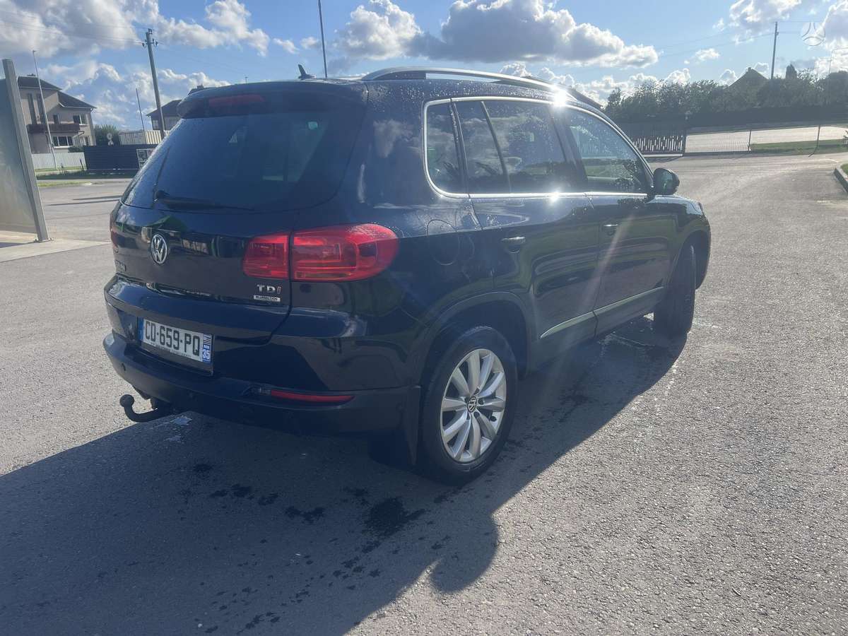 Volkswagen Tiguan 2012 — engine 2000 cm³, 140 HP (103kW)