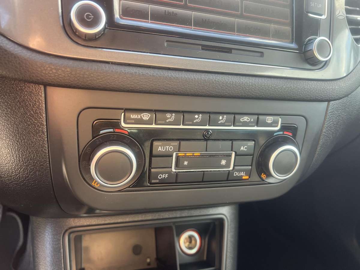 Volkswagen Tiguan 2012 — photo 9