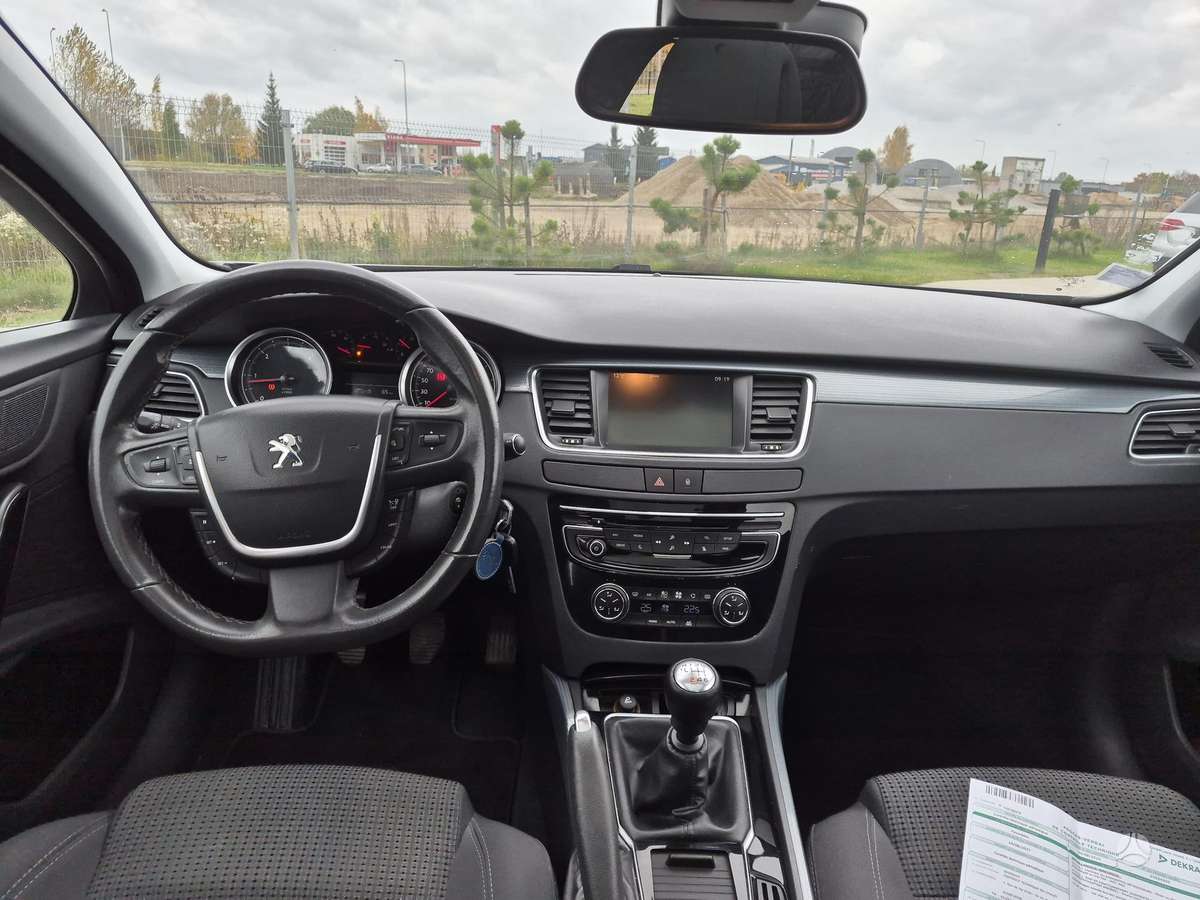 Peugeot 508 2015 — photo 10