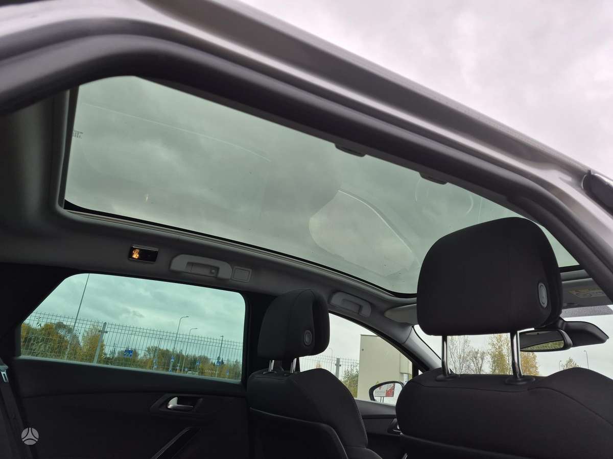 Peugeot 508 2015 — photo 15