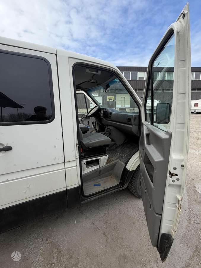 Volkswagen LT 2004 — photo 8