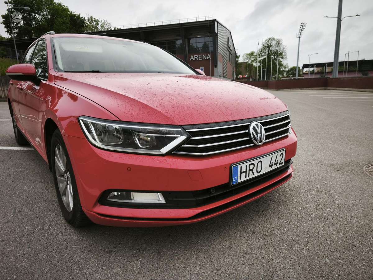 Volkswagen Passat 2015 — interior