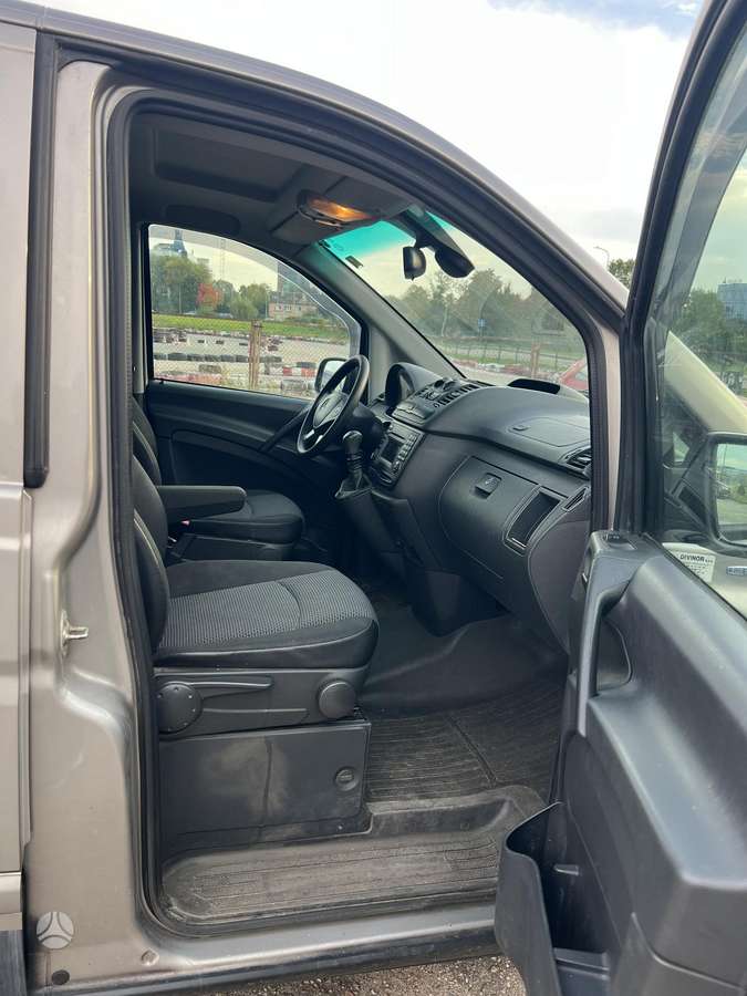 Mercedes-Benz Vito 2011 — photo 10