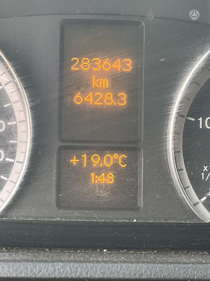 Mercedes-Benz Vito 2011 — photo 15