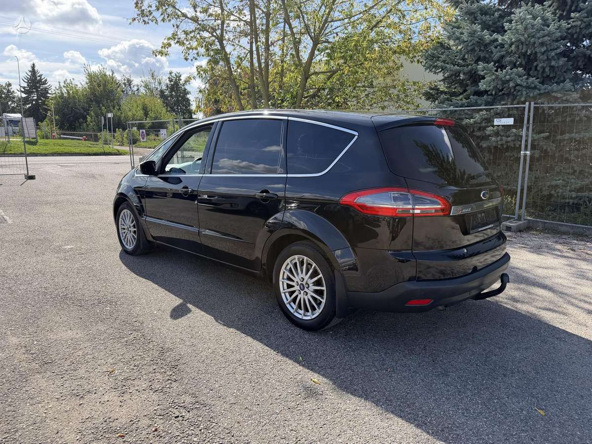 Ford S-MAX 2013 — photo 8