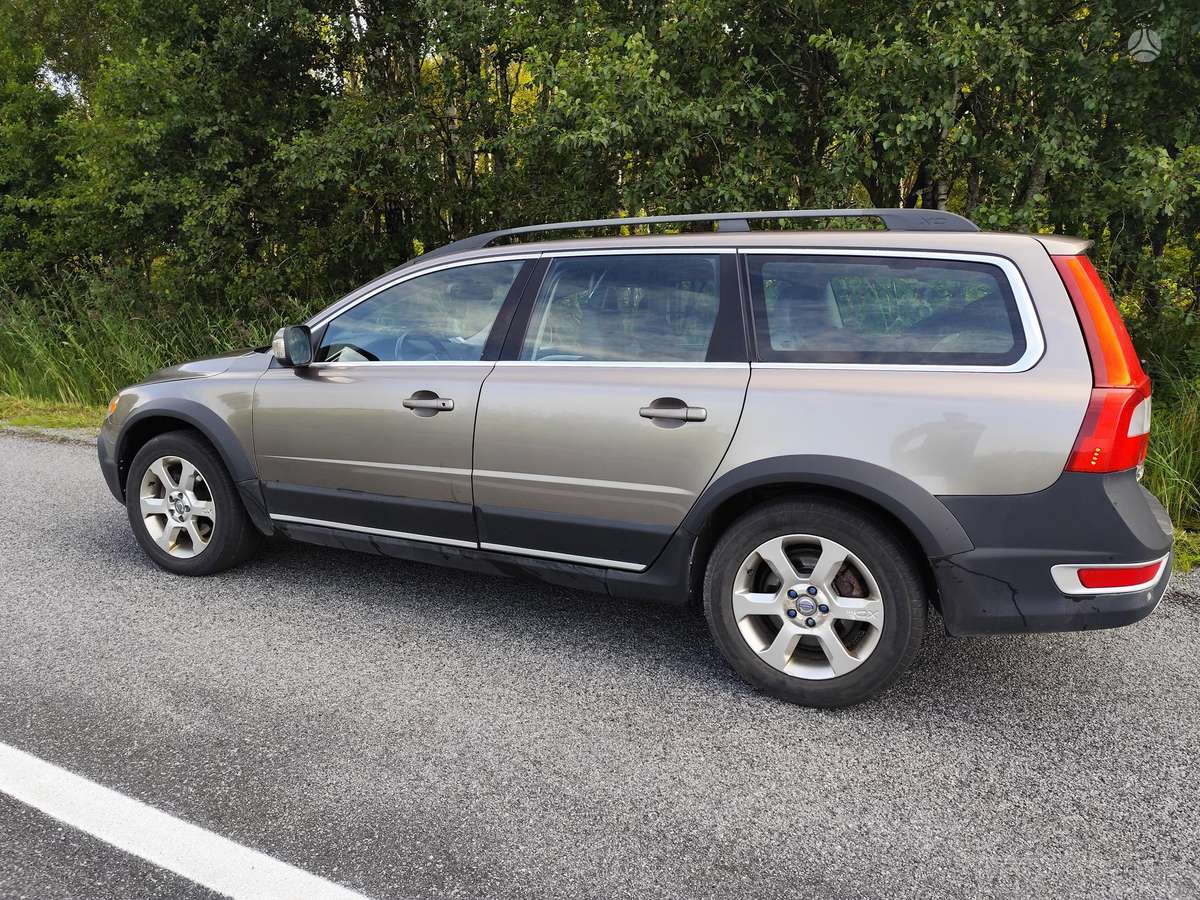 Volvo XC70, 2011