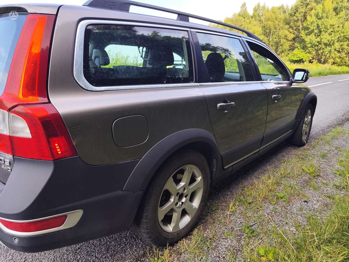 Volvo XC70 2011 — photo 5