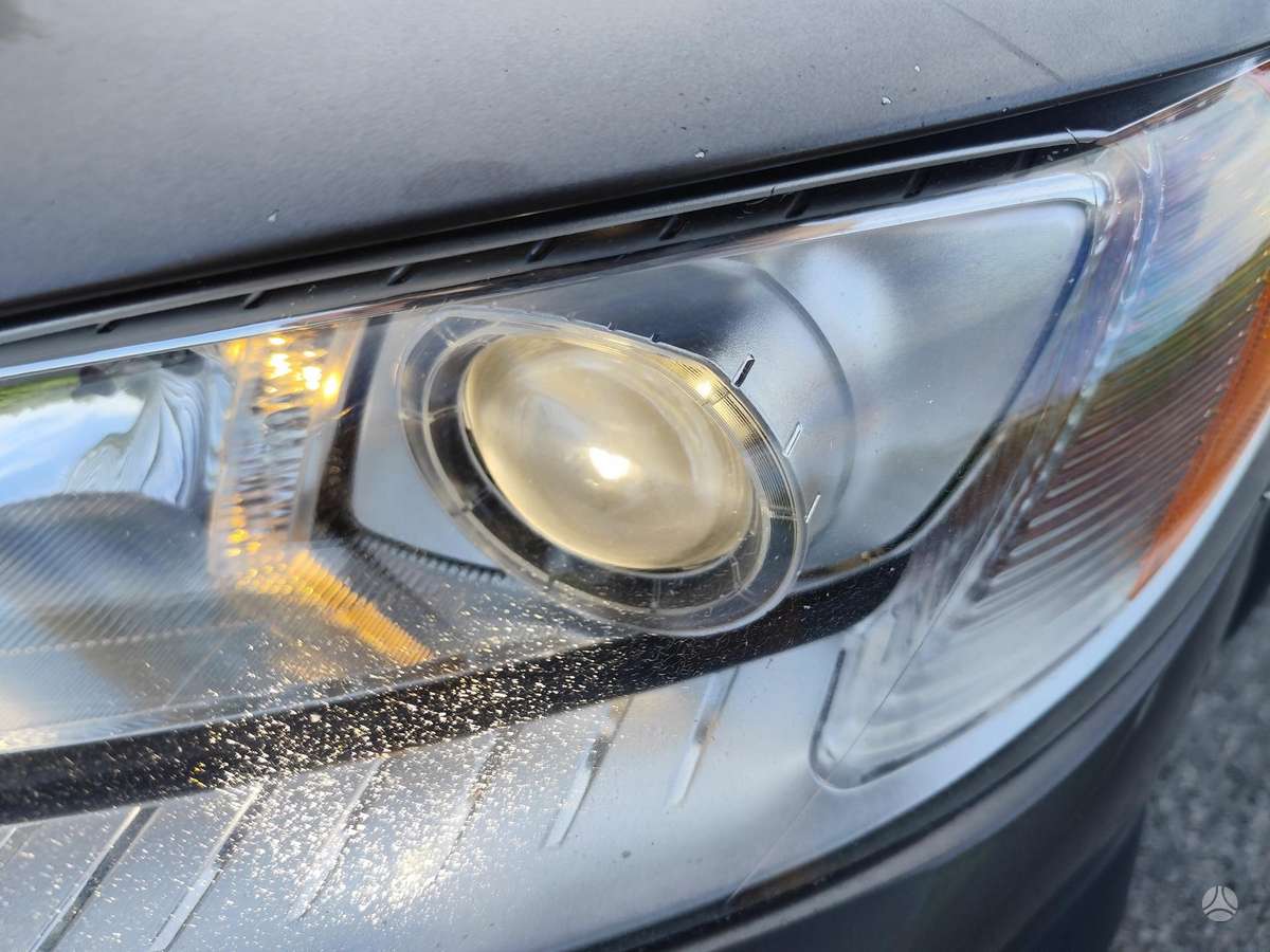 Volvo XC70 2011 — photo 6