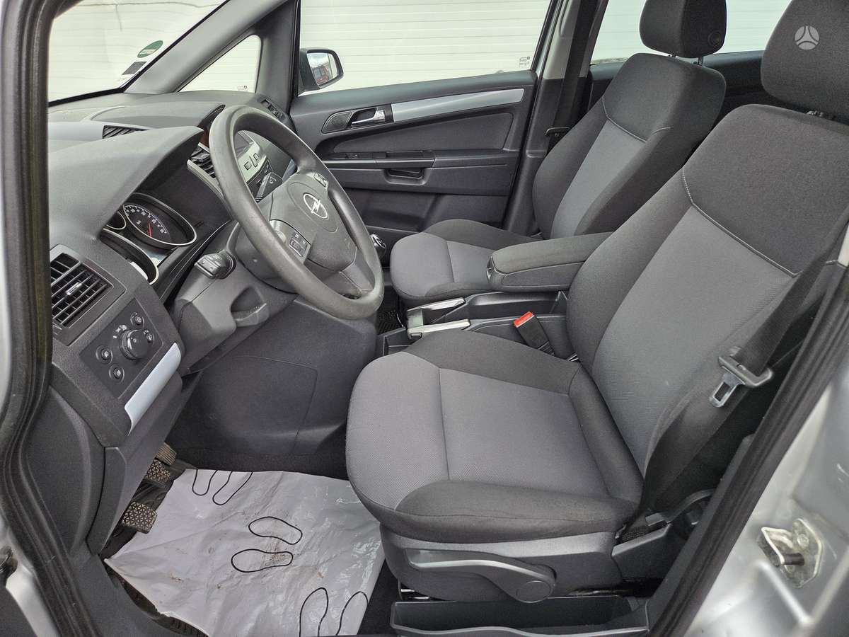 Opel Zafira 2008 — фото 10