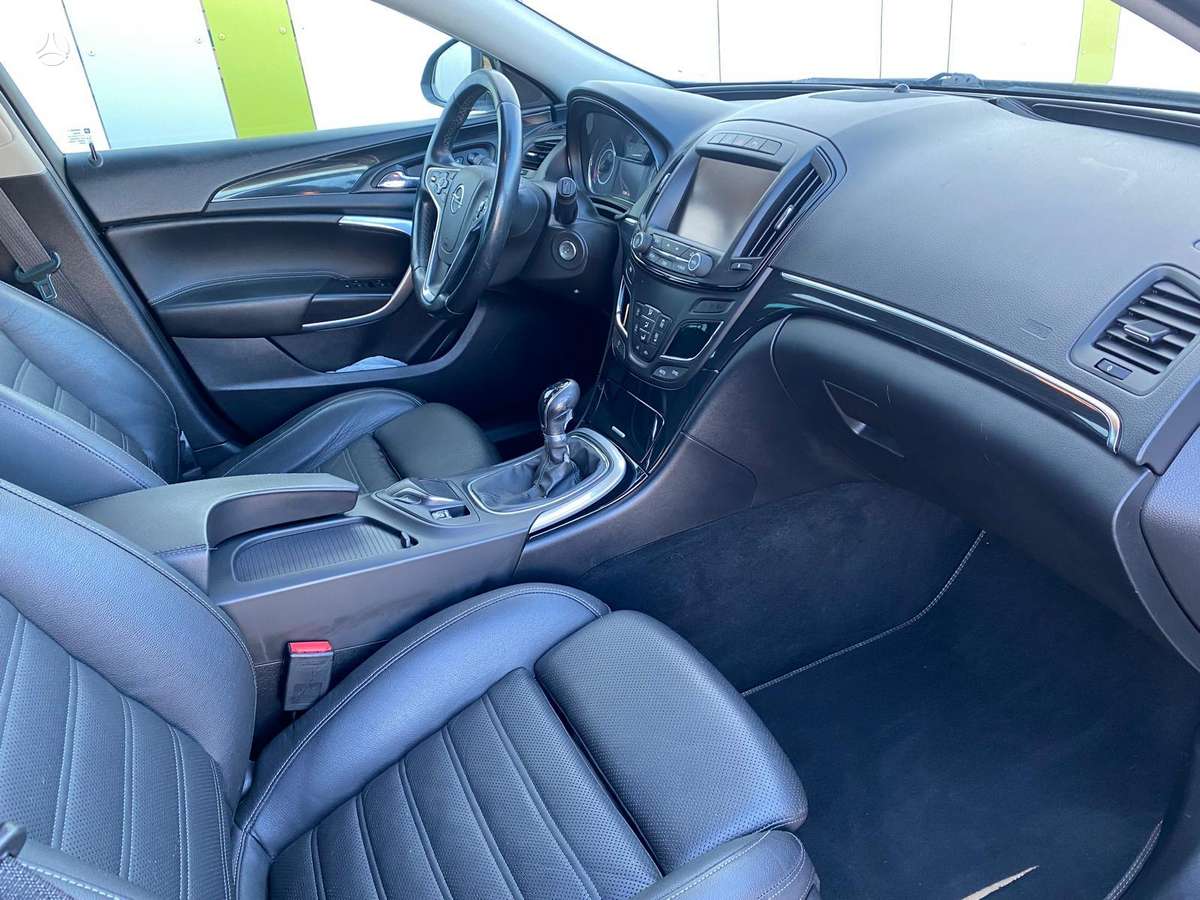 Opel Insignia 2014 — photo 12