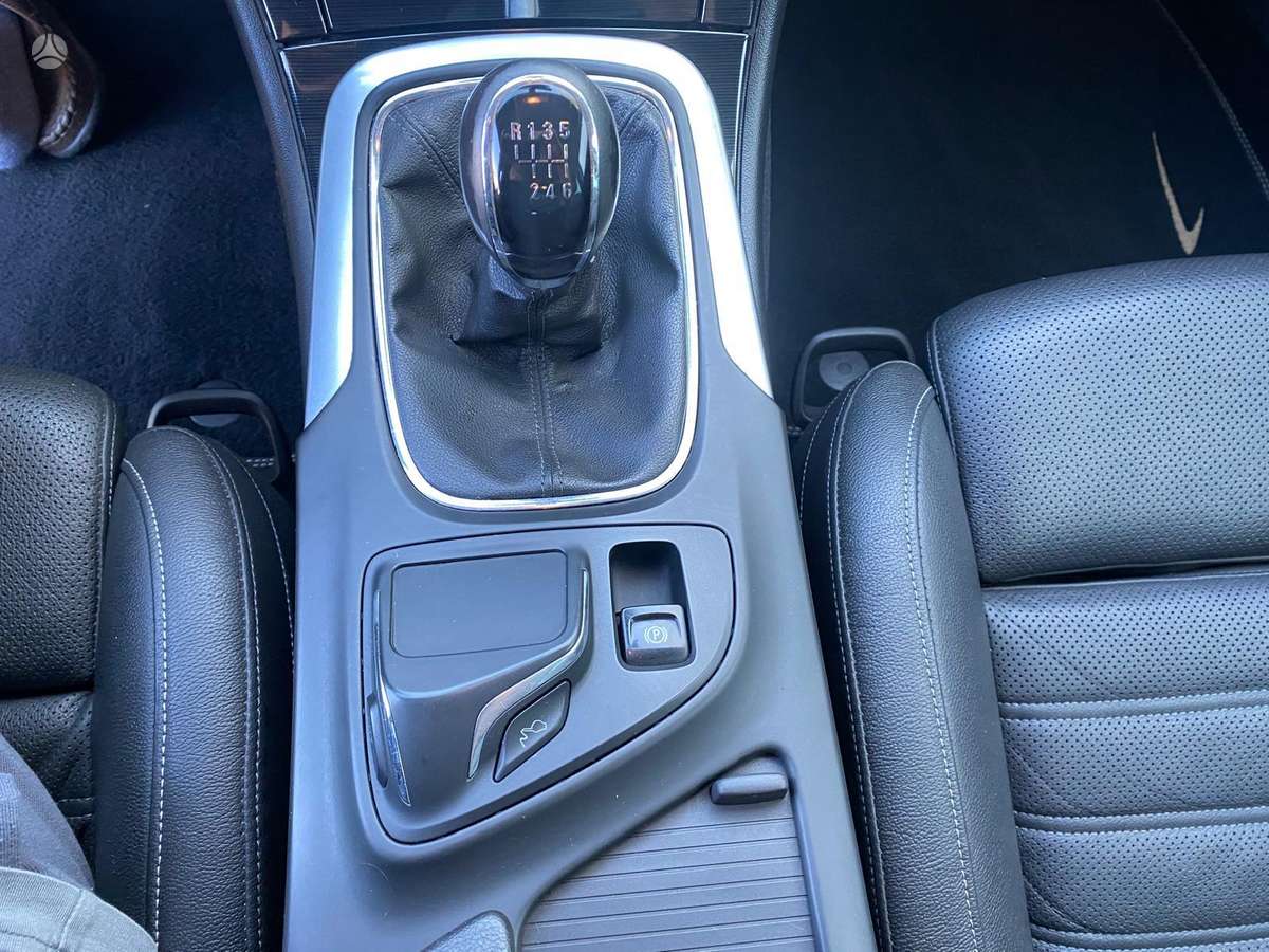 Opel Insignia 2014 — photo 15