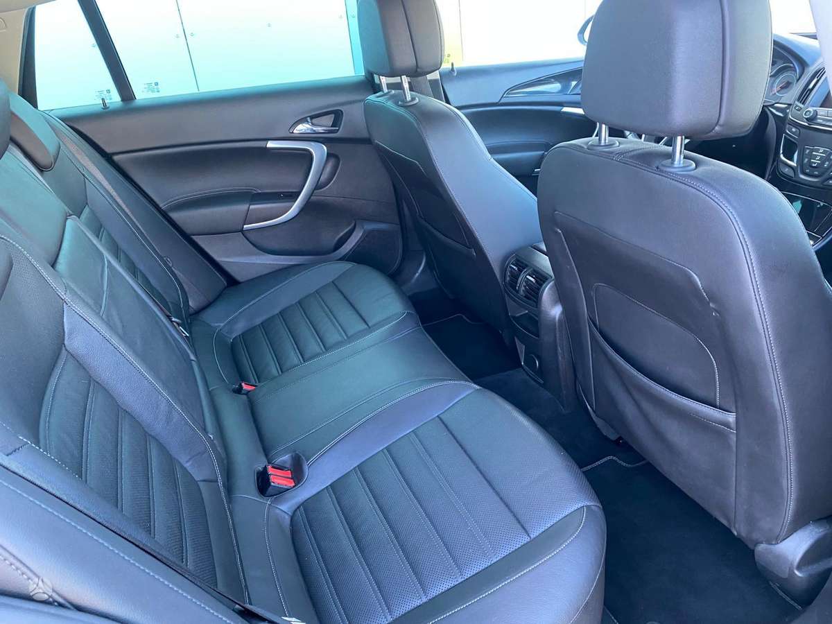 Opel Insignia 2014 — photo 19