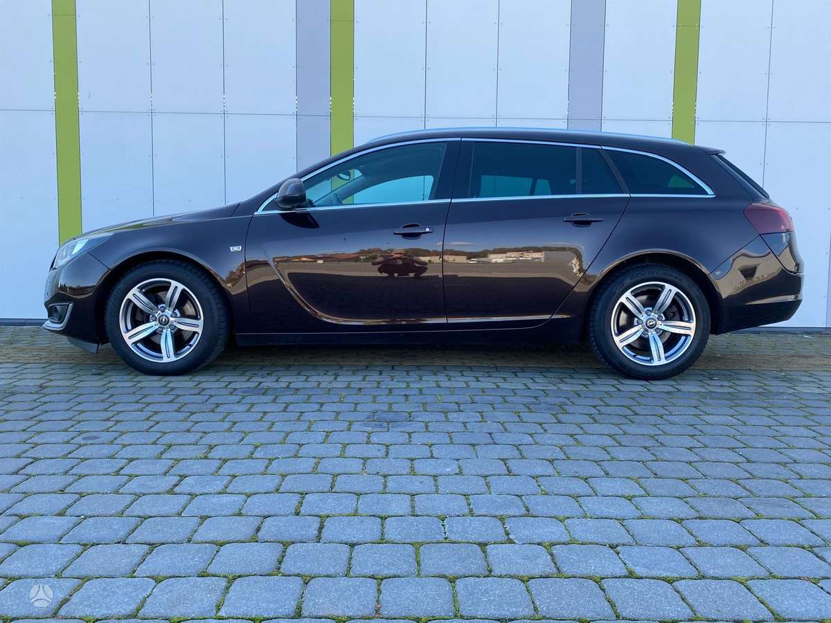 Opel Insignia 2014 — rear view