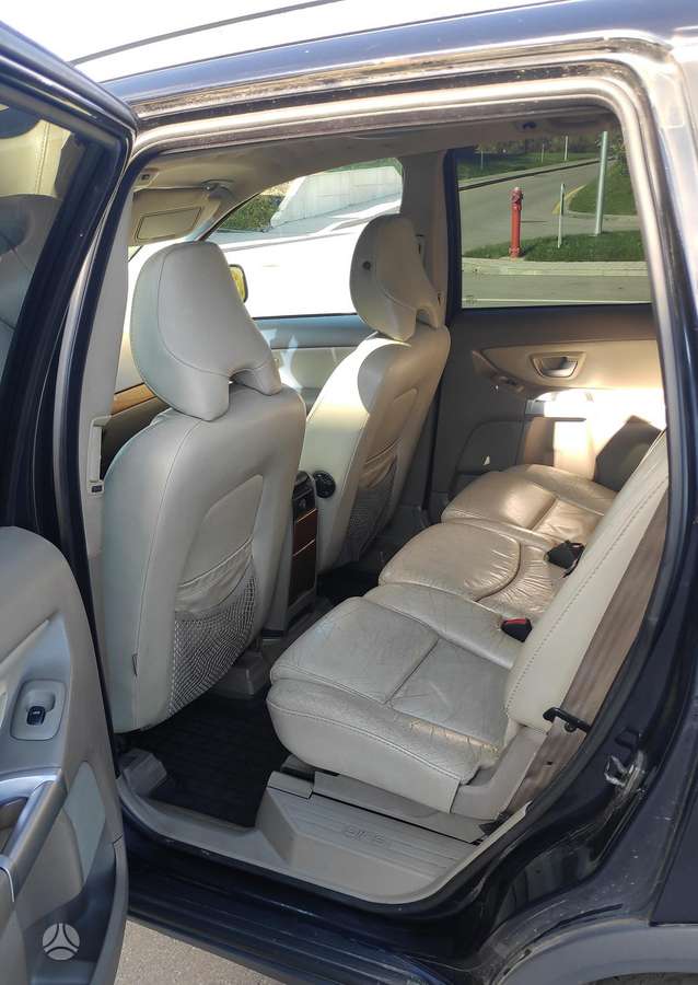 Volvo XC90 2005 — photo 11