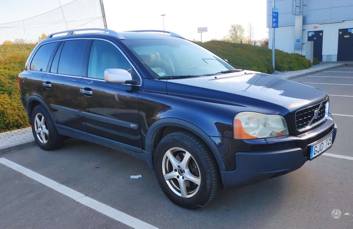 Volvo XC90 2005 — rear view