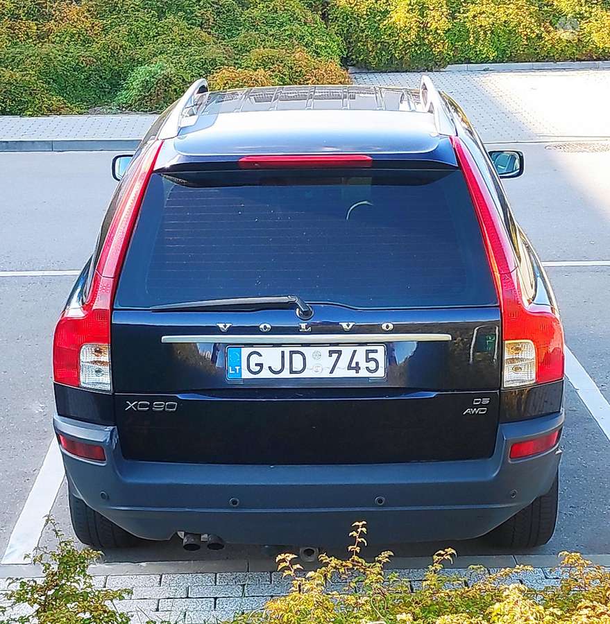 Volvo XC90 2005 — engine 2401 cm³, 163 HP (120kW)