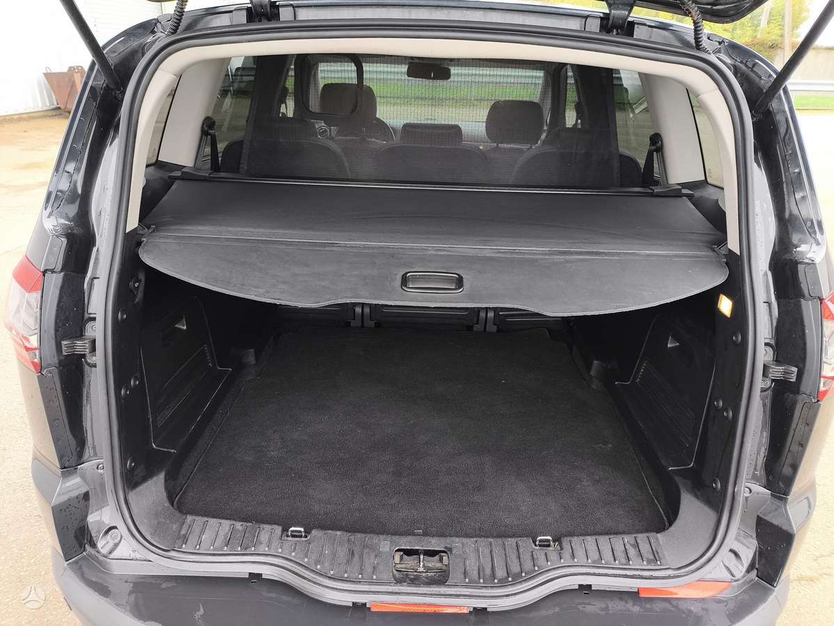 Ford S-MAX 2013 — photo 15