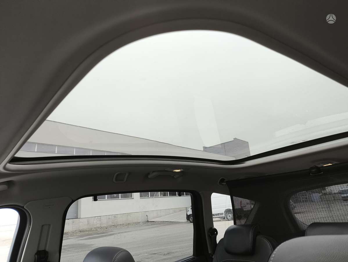 Ford S-MAX 2013 — photo 16
