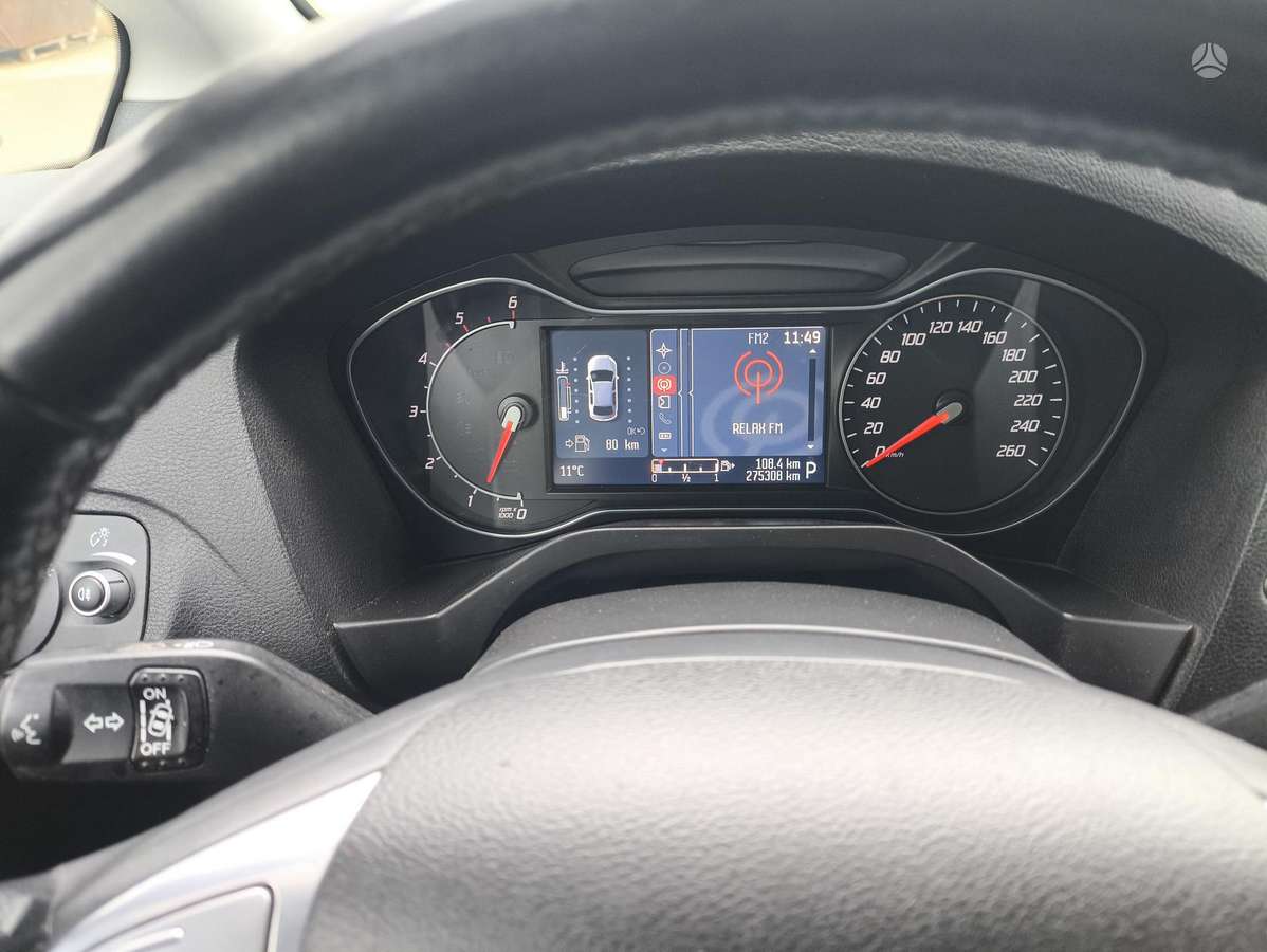 Ford S-MAX 2013 — photo 21
