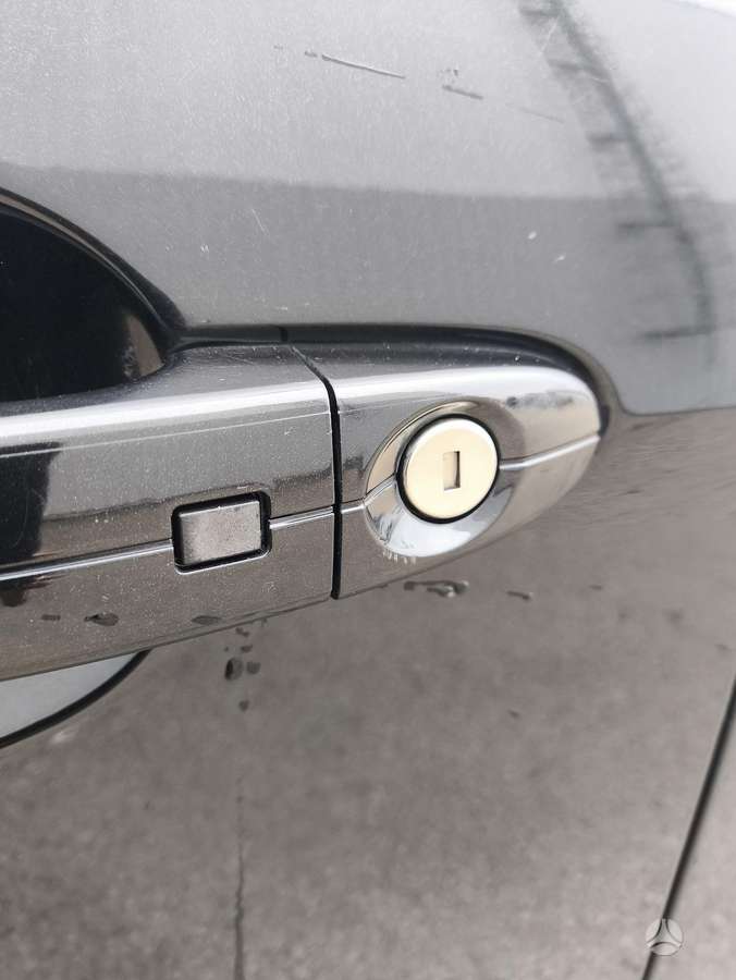 Ford S-MAX 2013 — photo 22