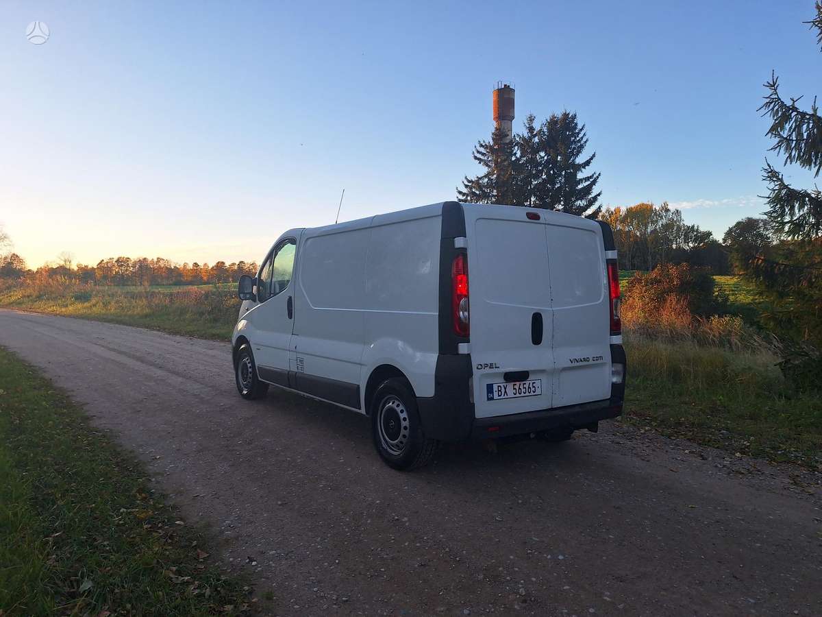 Opel Vivaro 2012 — engine 2000 cm³, 114 HP (84kW)