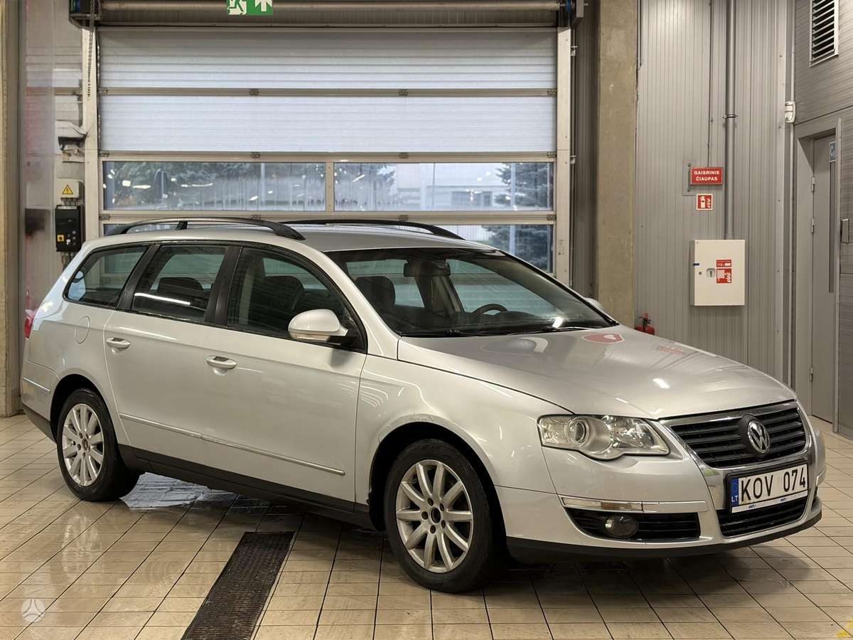 Volkswagen Passat 2008 — interior