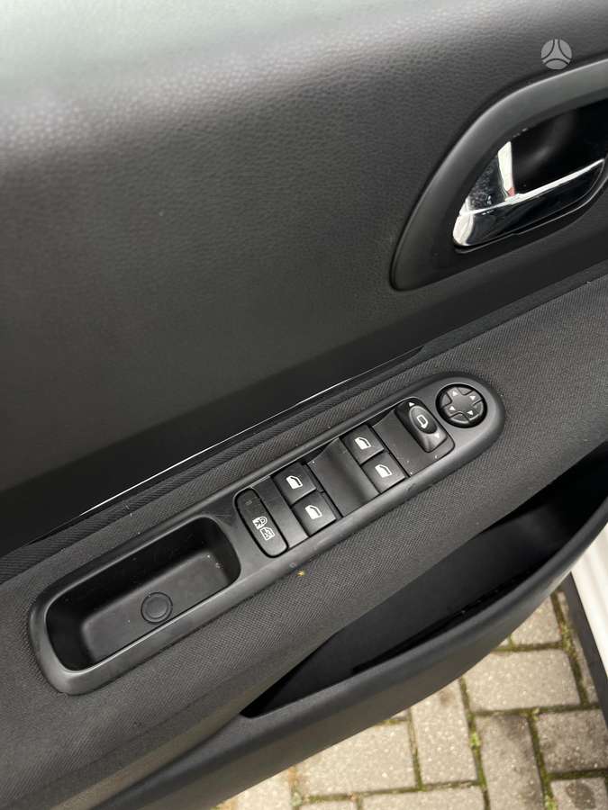 Peugeot 3008 2014 — photo 9