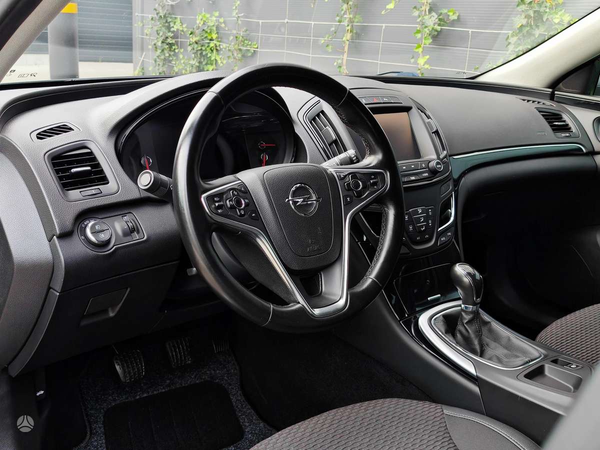 Opel Insignia 2015 — фото 23