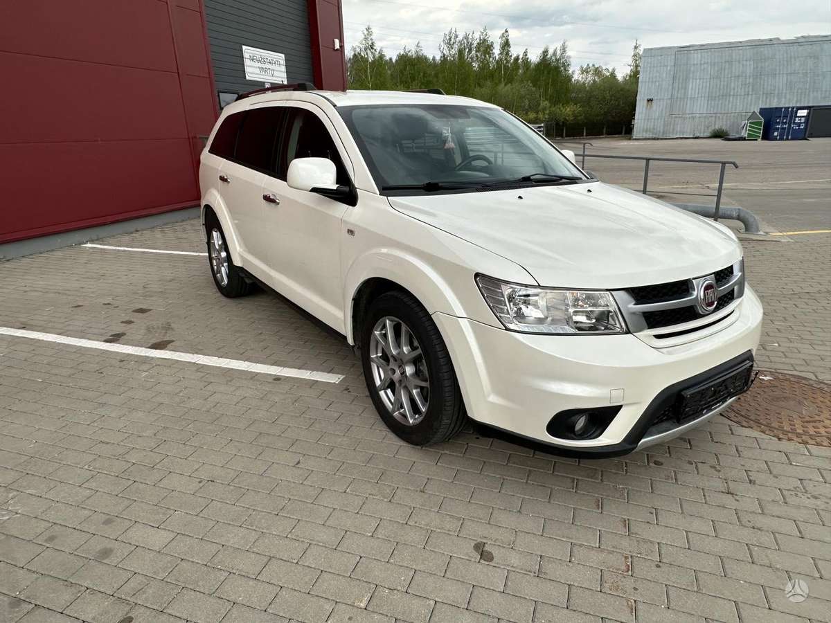 Fiat Freemont 2013 — photo 11